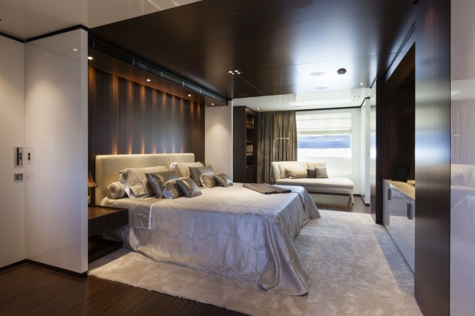 Luxury yacht LUCKY ME - Master suite