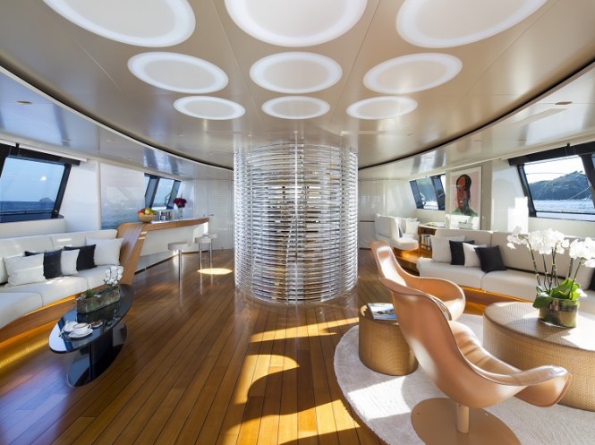 Luxury yacht PANTHALASSA - Main salon