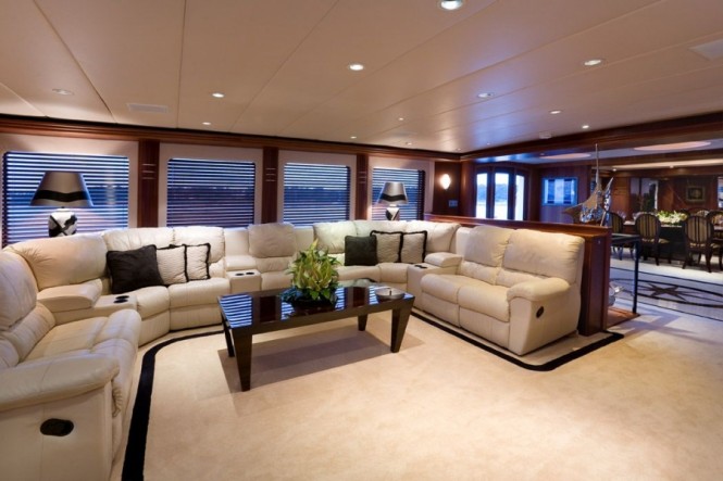 Motor yacht DAYDREAM - Main salon