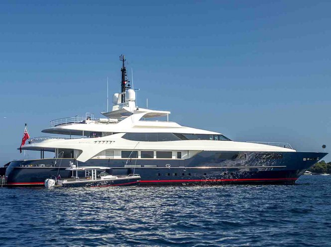 Motor yacht MISCHIEF with tender - Built by Benetti