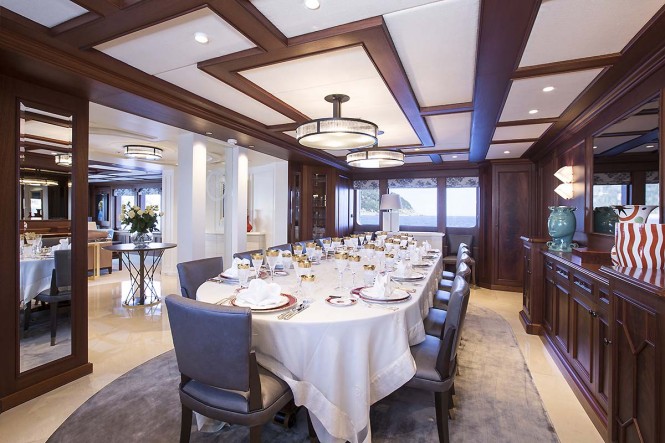 Motor yacht MOSAIQUE - Formal dining area