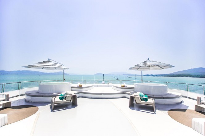 Motor yacht SALUZI - Sundeck