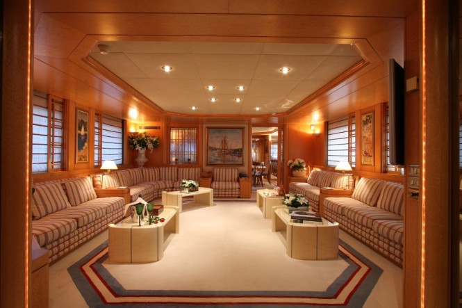 Superyacht BELLA STELLA - Main salon