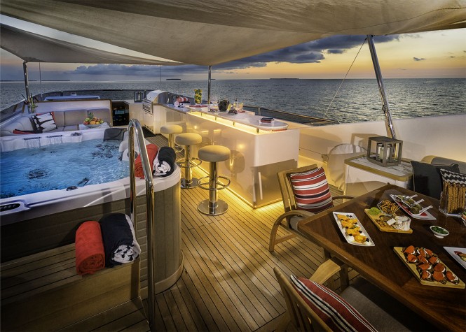Superyacht GLADIUS - Evening on the sundeck