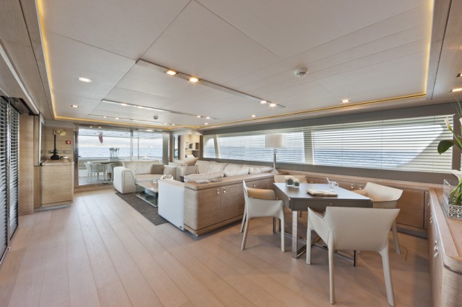 Superyacht ZIACANAIA - Main salon