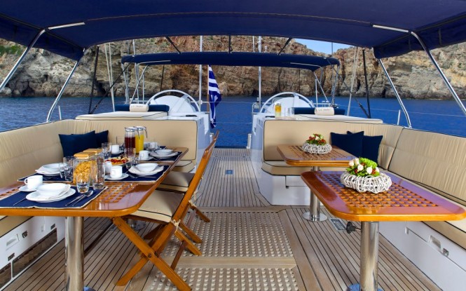 Luxury yacht AMADEUS - Cockpit dining