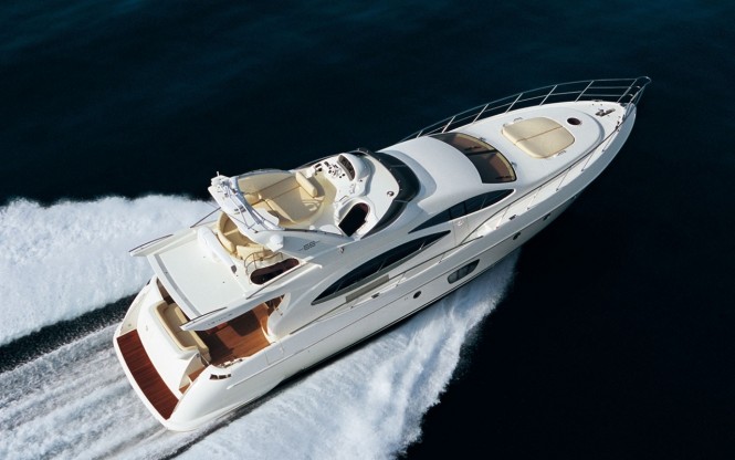 Luxury yacht BEAUTY - Built by Azimut Spa