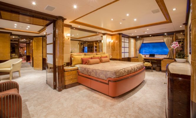 Luxury yacht DIANE - Master suite
