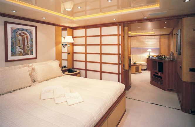 Luxury yacht KANALOA - Master suite
