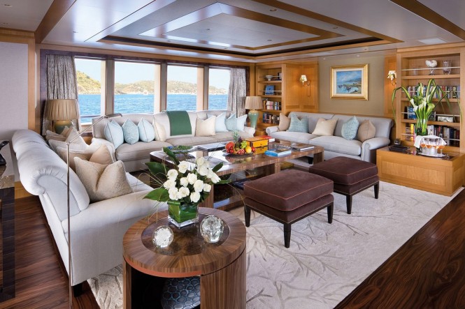Luxury yacht LADY BRITT - Main salon