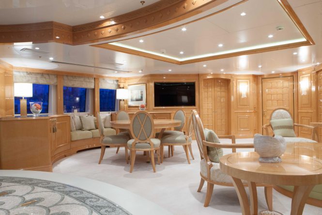 Luxury yacht ST DAVID - Skylounge