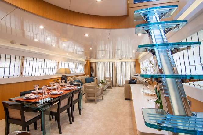 Luxury yacht TALYNE - Salon and formal dining area
