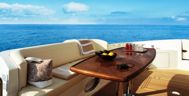 Motor yacht BEAUTY - Main deck aft