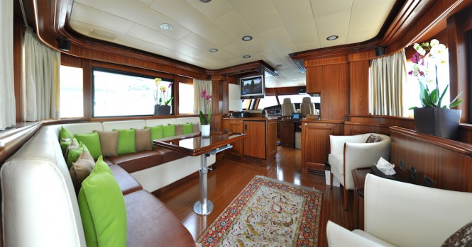 Motor yacht CONQUISTADOR - Skylounge