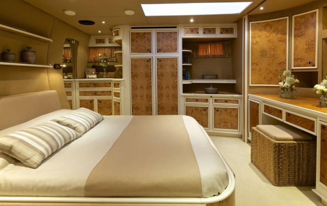 Sailing yacht AMADEUS - Maste suite