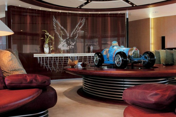 Sailing yacht MALTESE FALCON - Lounge detail