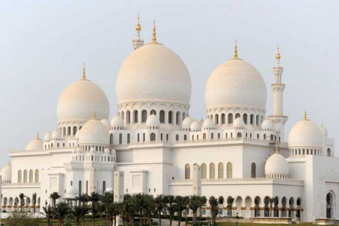 Sheikh Zayed Grand Mosque - Image credit to Visit Abu Dhabi