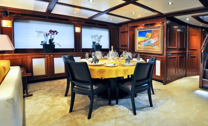 Superyacht CONQUISTADOR - Formal dining
