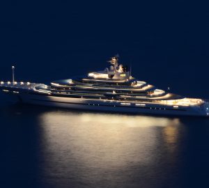 Video: Amazing aerial view of superyacht stunner Jubilee