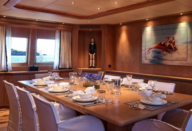 Formal dining room - Superyacht DALOLI