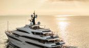 Luxury yacht CLOUD 9 - Aft view cruising