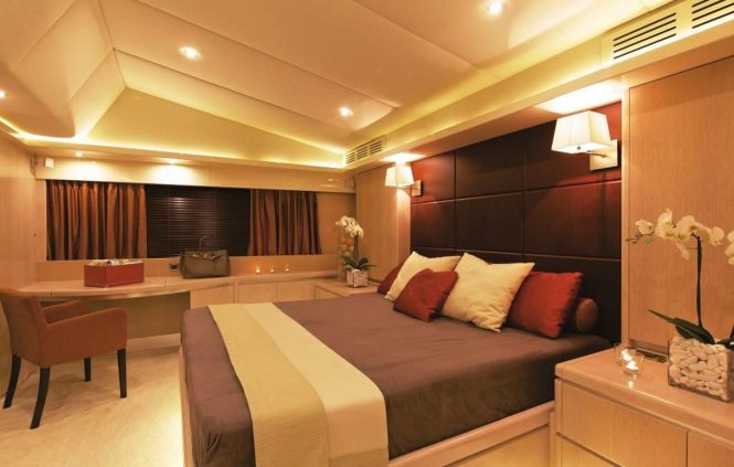 Luxury yacht MAGIX - Master suite