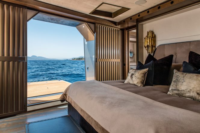 Luxury yacht PINK GIN VI - The pivate balcony within the Owner's salon