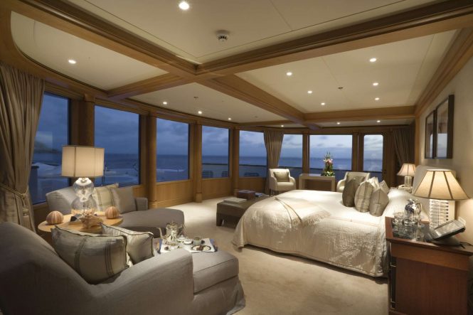 Luxury yacht UTOPIA - Master suite views