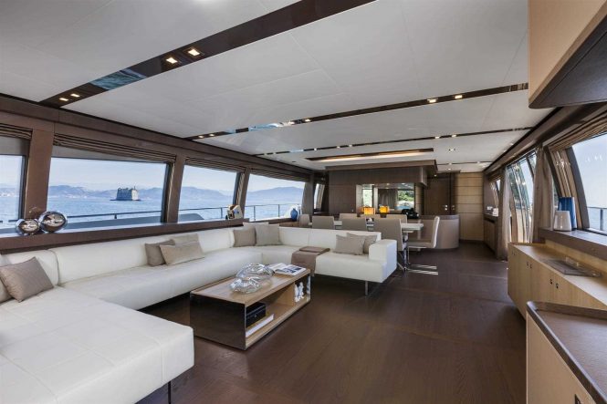 Motor yacht ALEKSANDRA - Salon and formal dining area