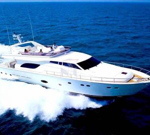 Special offer: Charter motor yacht Amor in Greece at a reduced rate