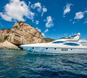 Special offer: Speedy open yacht Manu offering reduced Greece charters