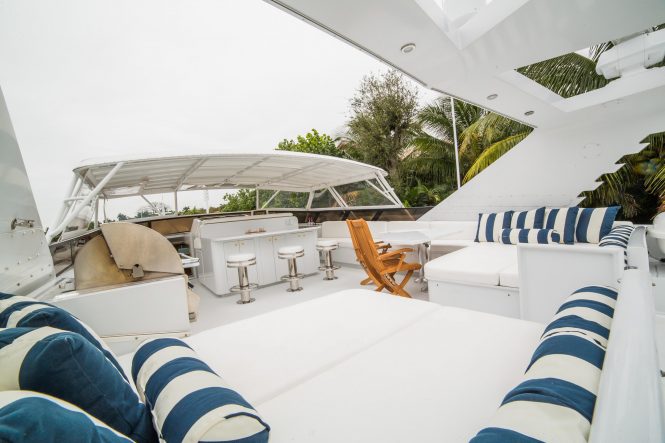 Sundeck aboard motor yacht LADY LEX