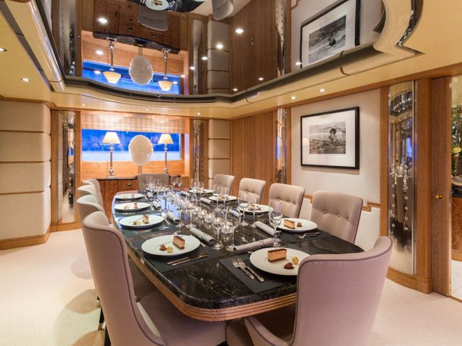 Superyacht AIR - Formal dining room