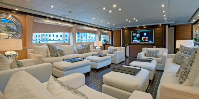 Superyacht LISA IV - Salon interior