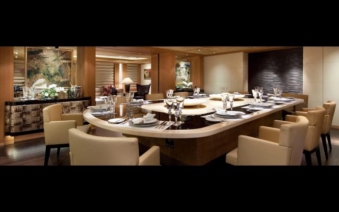 Superyacht SUNRAYS - Formal dining area