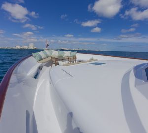 Charter family-friendly superyacht Anndrianna in the Bahamas