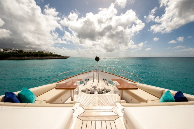 Foredeck seating aboard motor yacht AMORE MIO