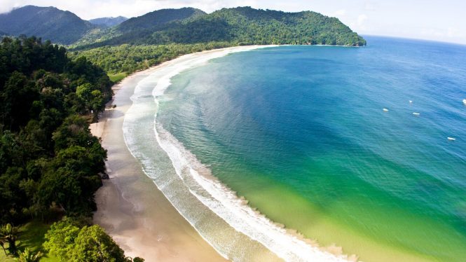 Las Cuevas ©Trinidad & Tobago Tourism Development Company