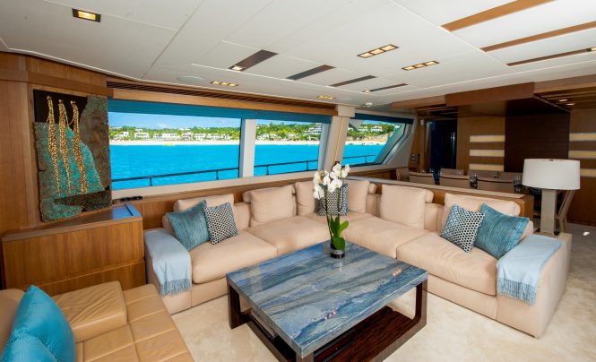 Luxury yacht AMORE MIO - Salon