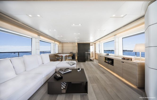 Skylounge aboard motor yacht NARVALO