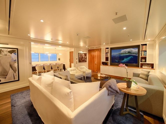 Superyacht SENSES - Main salon