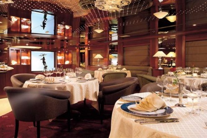 The formal dining room aboard M/Y LAUREN L