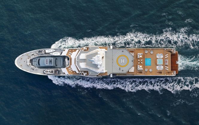 who owns the superyacht ulysses