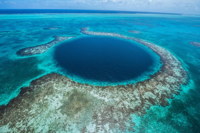 Blue Hole Belize ©Belize Tourism Board