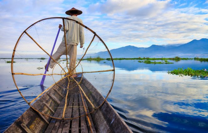 Fisherman in Myanmar © Myanmar Tourism Federation (MTF)