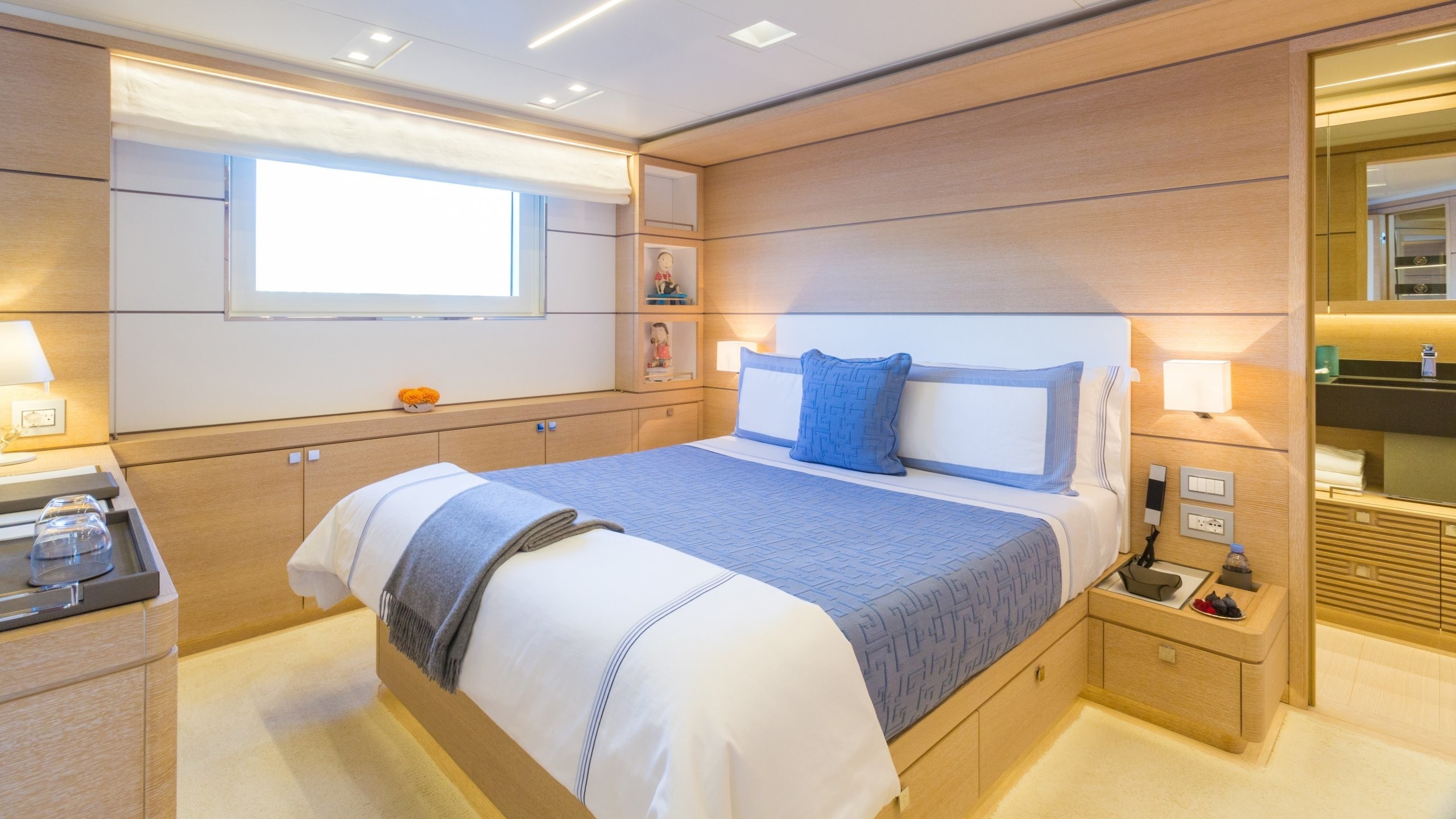 Guest cabin — Yacht Charter & Superyacht News