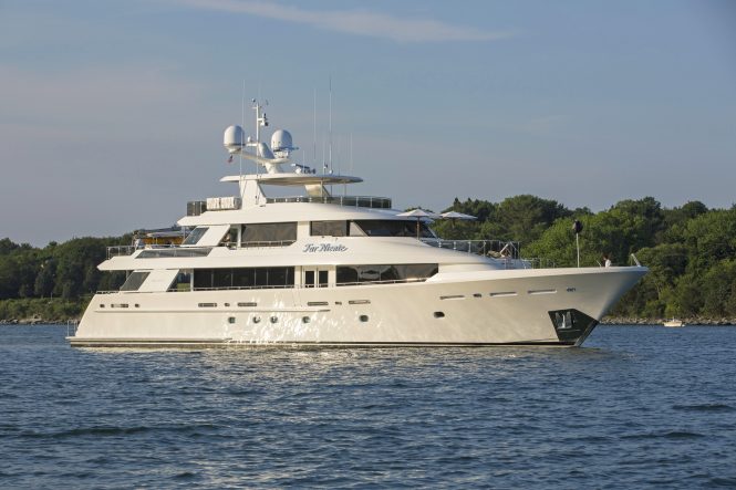 Luxury yacht FAR NIENTE