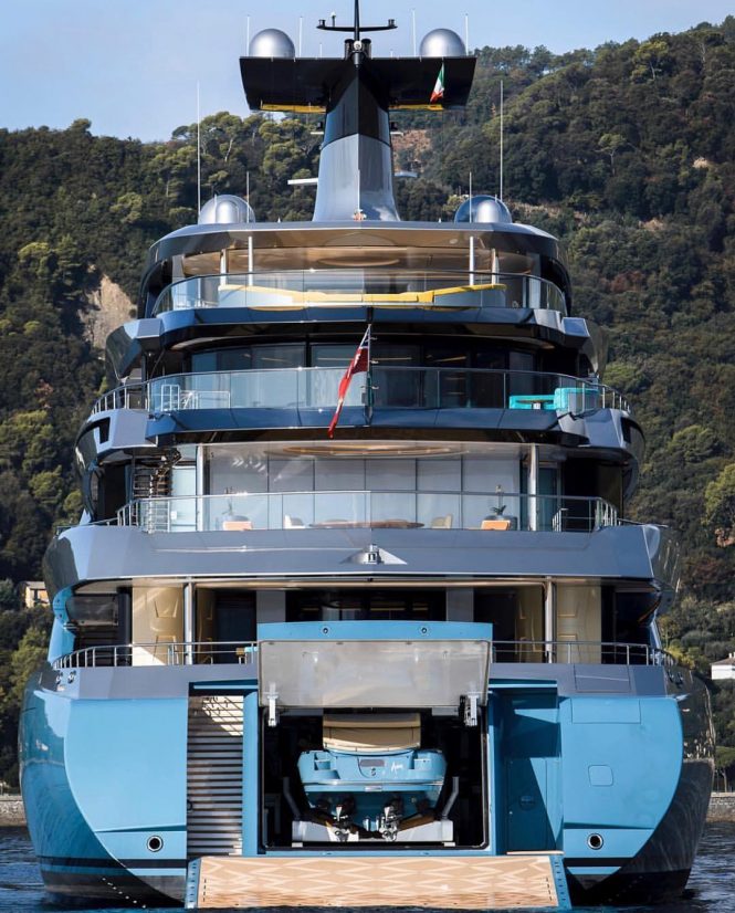 aviva columbus yacht