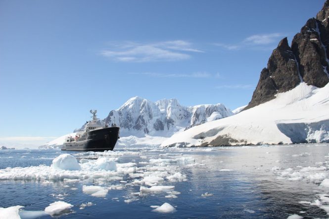 icecap yacht