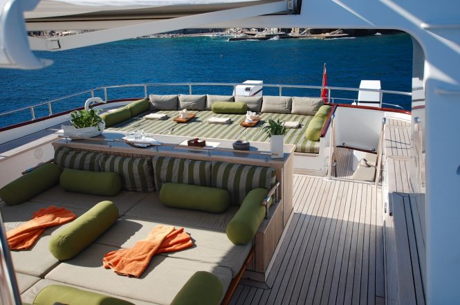 aft deck relaxation area aboard IL CIGNO